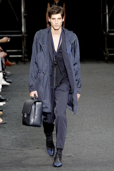 Look 33